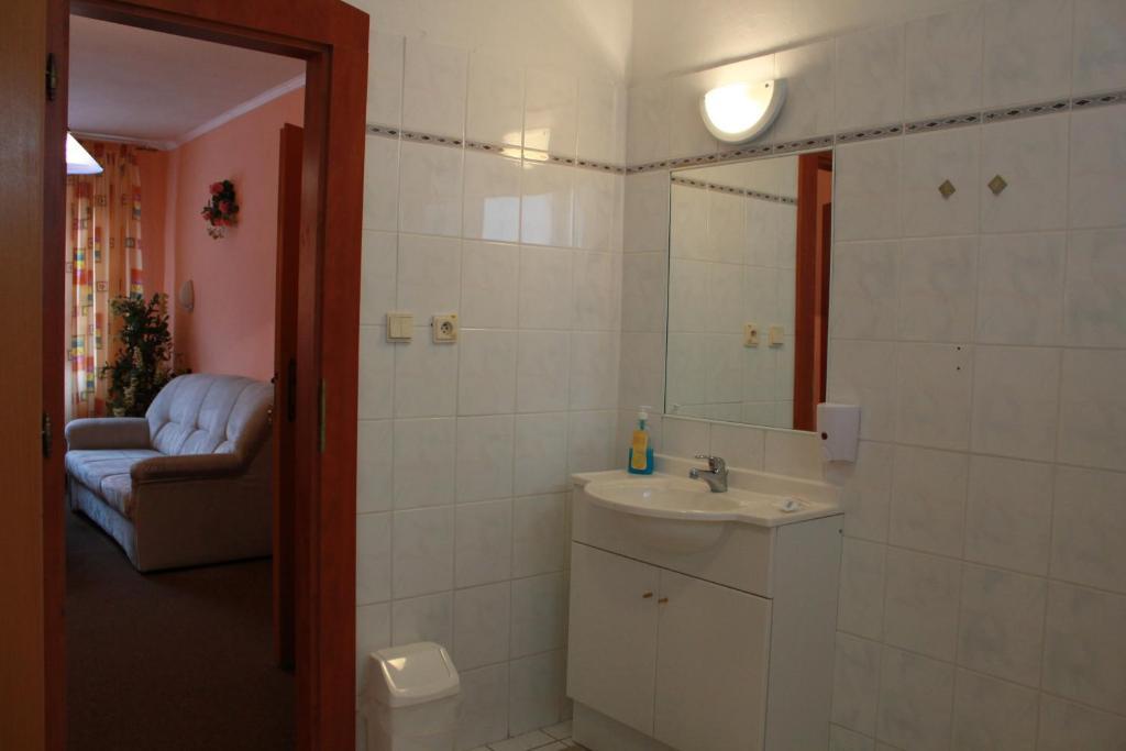 Garni Hotel Anne-Mary Piest'any Bilik gambar